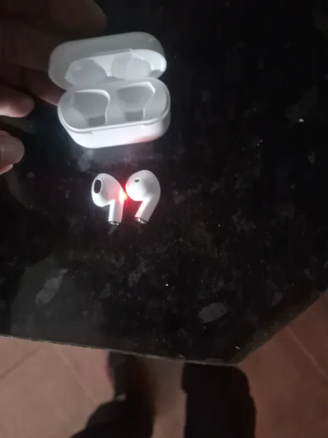 Cascos Bluetooth Blancos