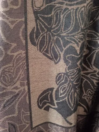 Chal elegante estampado floral