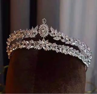 Preciosa tiara de princesa