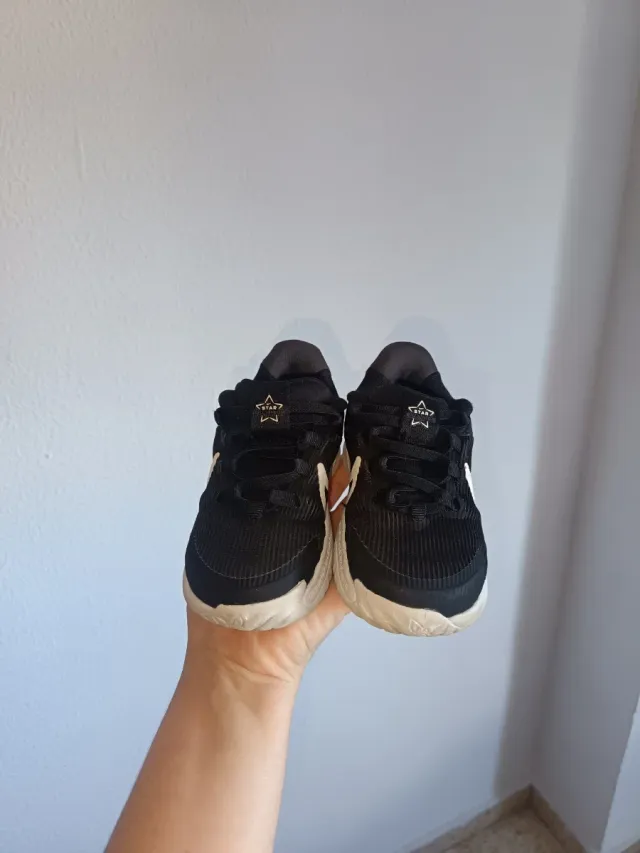 Tenis Nike Star Runner 4 NN Niño Talla 23.5