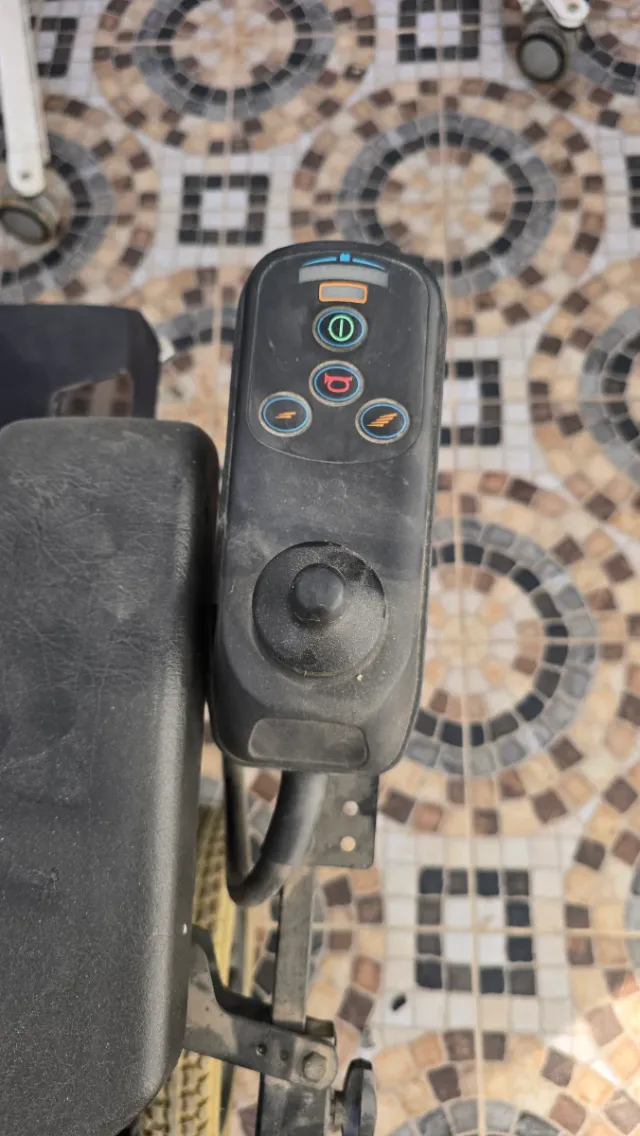 Silla de ruedas eléctrica