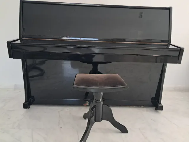 Piano Bernstein Negro(acústico)con silla