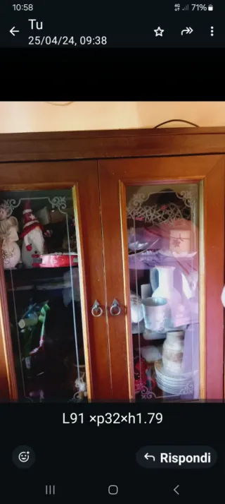 Mobile in legno e vetro