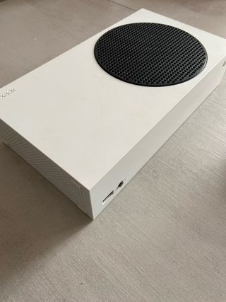 Xbox Series S Blanca + mando
