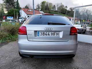 Audi A3 1.6 TDI 105CV AMBIENTE 3P
