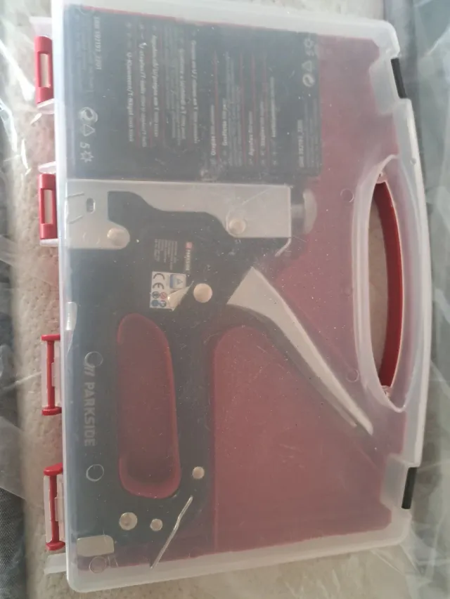 Grapadora Parkside con grapas