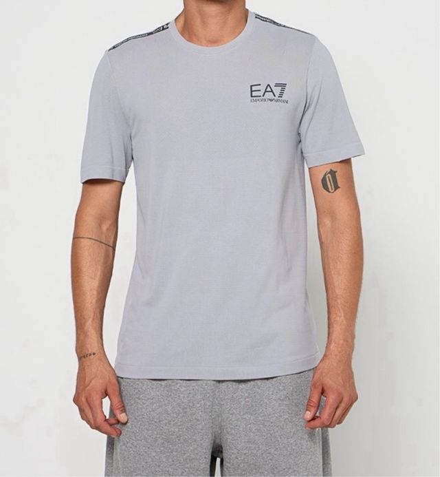 Camiseta Emporio Armani Gris