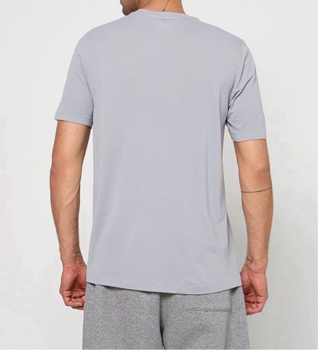Camiseta Emporio Armani Gris