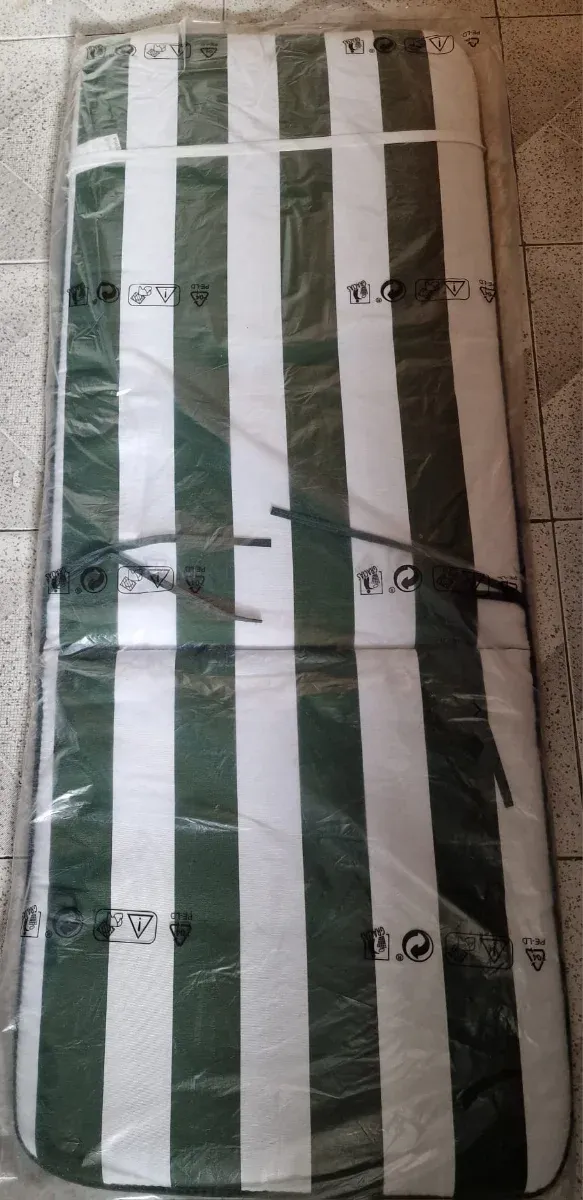 Tumbona Gosa Rayas Verde y Blanca