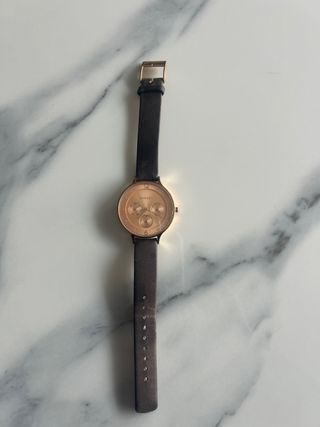 Reloj Skagen Mujer Correa Marrón y Detalles Oro