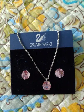 Conjunto Swarovski Collar y Pendientes Rosa