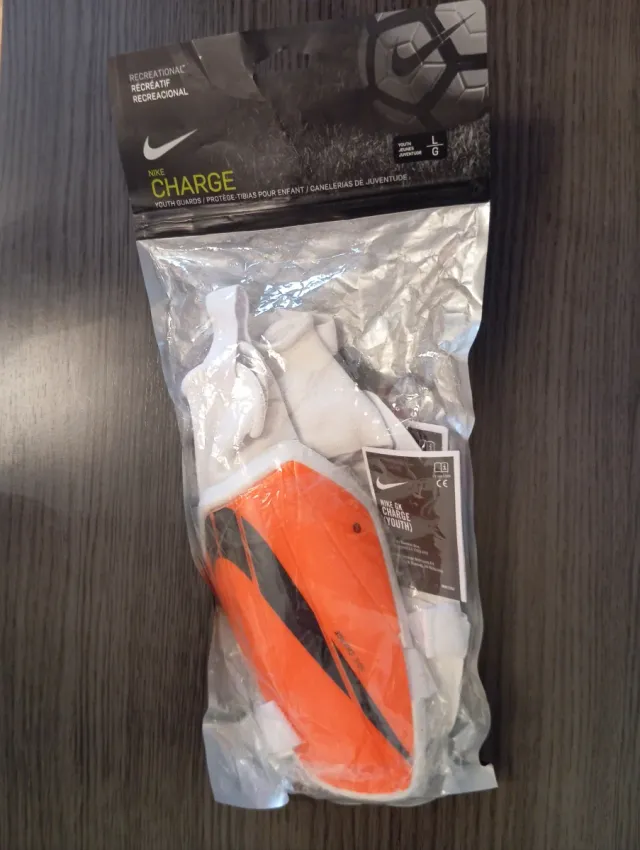 Espinilleras Nike Charge Youth Talla L