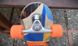 Vendo Loaded Coyote Cruiser Skateboard.