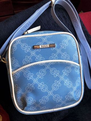Bolso bandolera Tous azul y blanco