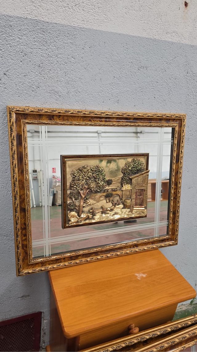 Espejo decorativo relieve metal y madera