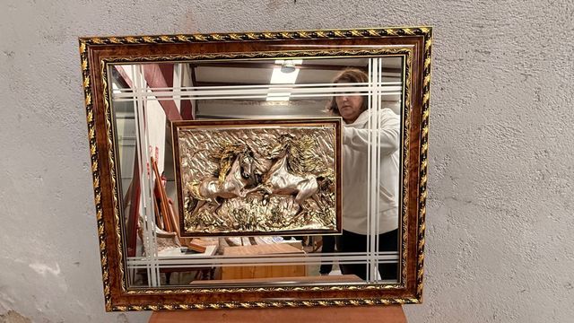 Espejo decorativo relieve metal y madera