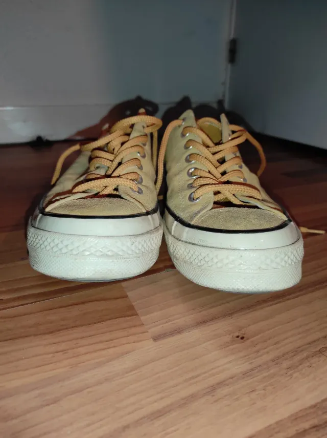 Zapatillas Converse Bajas Amarillas