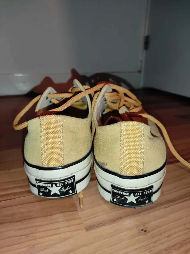 Zapatillas Converse Bajas Amarillas