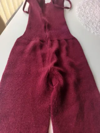 Mono de ensayo baile burdeos