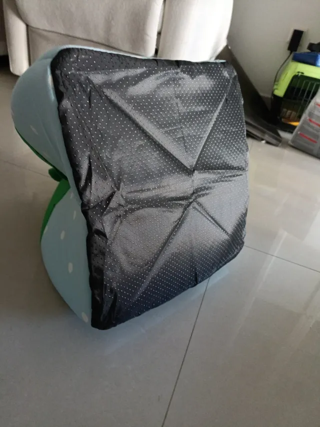 Casita Fresa Azul para Mascotas