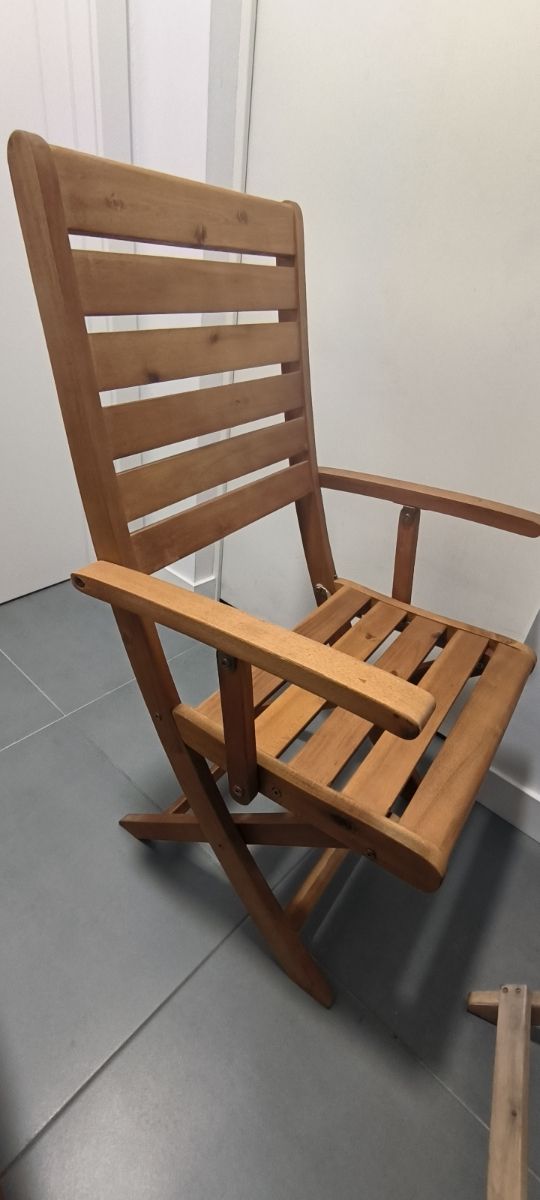 Conjunto mesa y sillas madera exterior