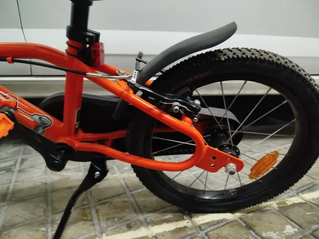 Bicicleta infantil Btwin naranja