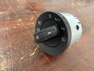 Interruptor Luces Skoda Octavia casi nuevo