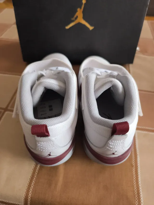 Zapatillas Air Jordan Flight niño talla31