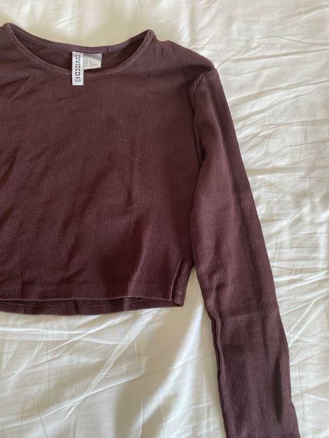 Top H&M manga larga marrón