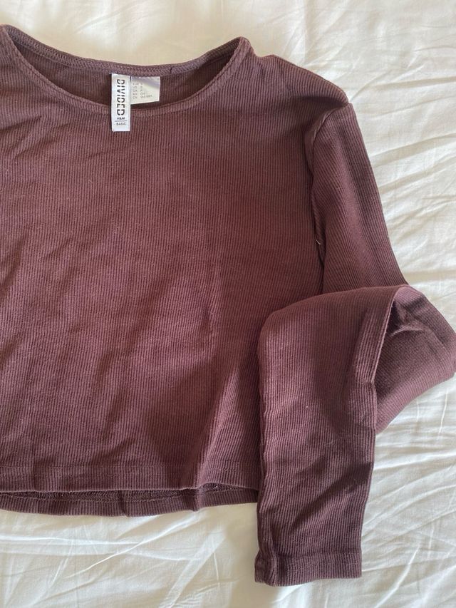 Top H&M manga larga marrón