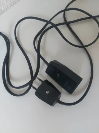 Cable de alimentación con enchufe y conector