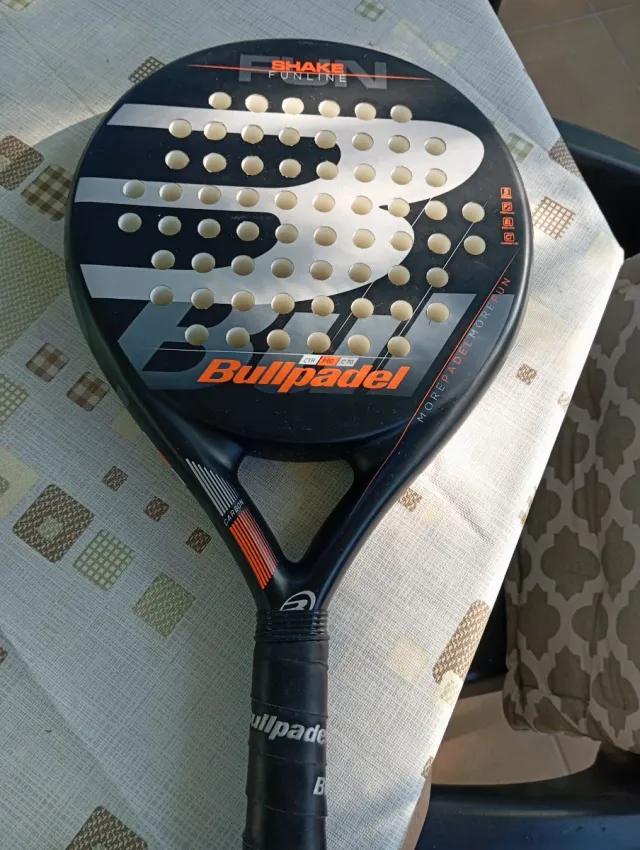 Pala de pádel Bullpadel FUN LINE