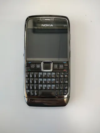 Nokia E71 Plata
