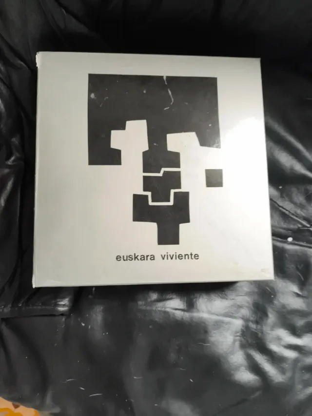 Colección Euskal Aditza Euskera