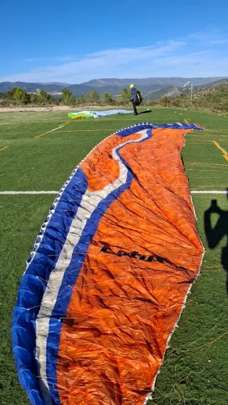 Parapente Sol Paragliders Lotus L con 40 horas