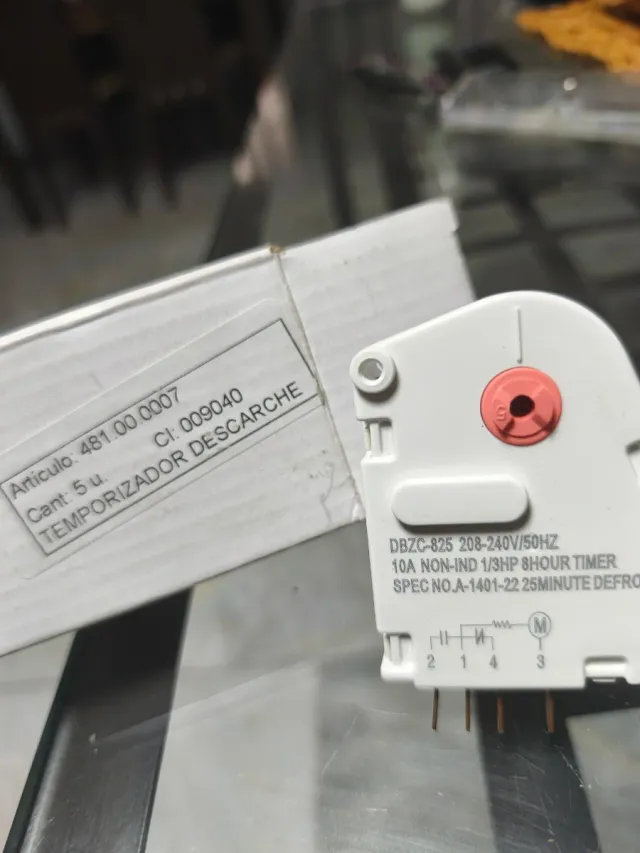 Temporizador Descarche DBZC-825 8h 208-240V