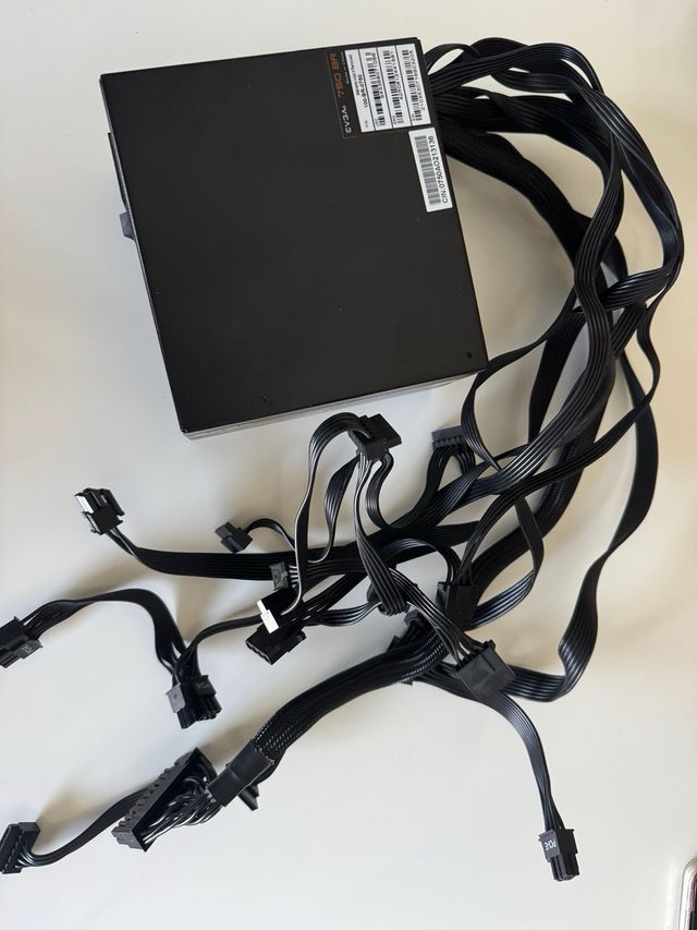 Fuente Alimentación EVGA 750W BRONZE