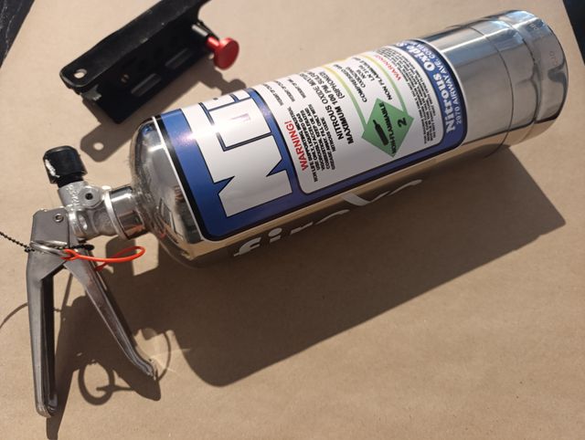 Extintor Cromado FIREXO 9L + Base