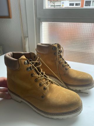 Botas mostaza talla 40