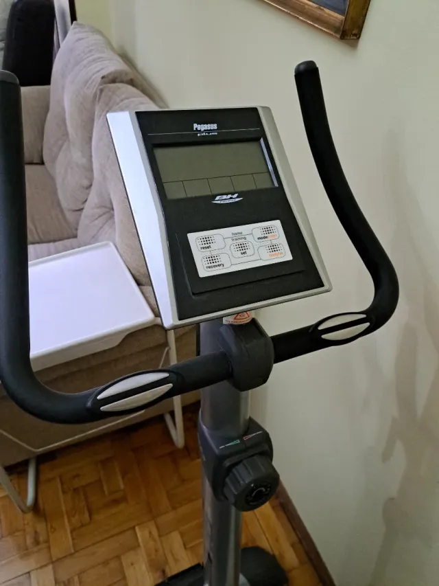 Bicicleta Estática Pegasus BH Fitness