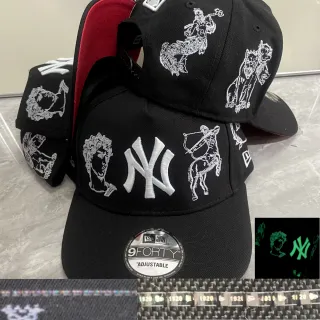 Gorra New Era New York Yankees Negra con Diseños