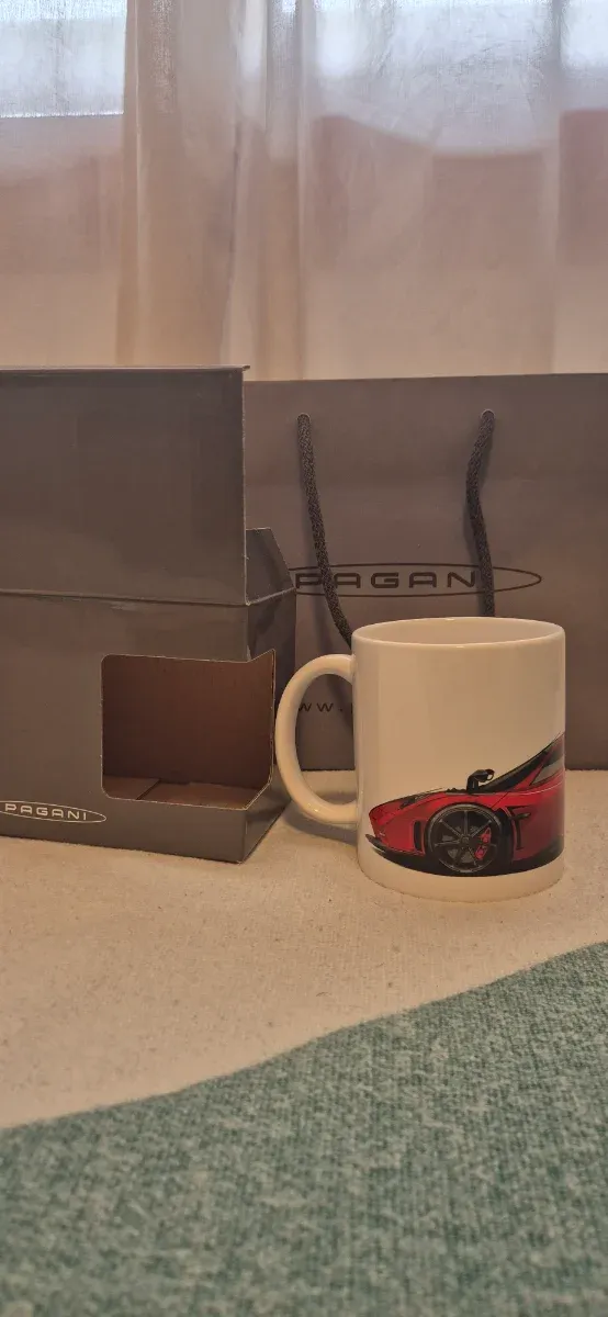 Pagani Huayra Imola taza original