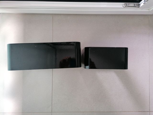 Estantes decorativos negros (2 unidades)