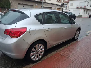Opel Astra 2009