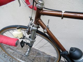 Bicicleta Clásica de Carretera Marrón