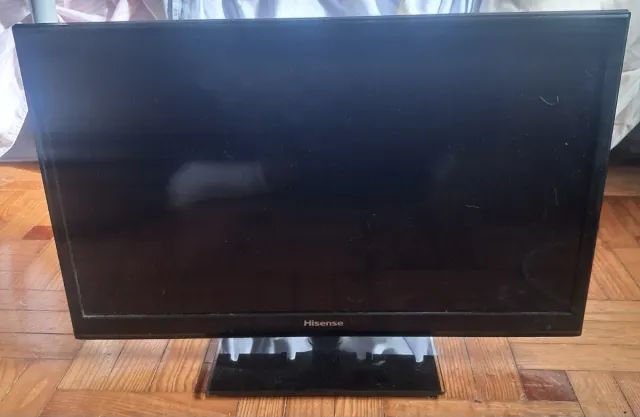 TV Hisense 24 Preta