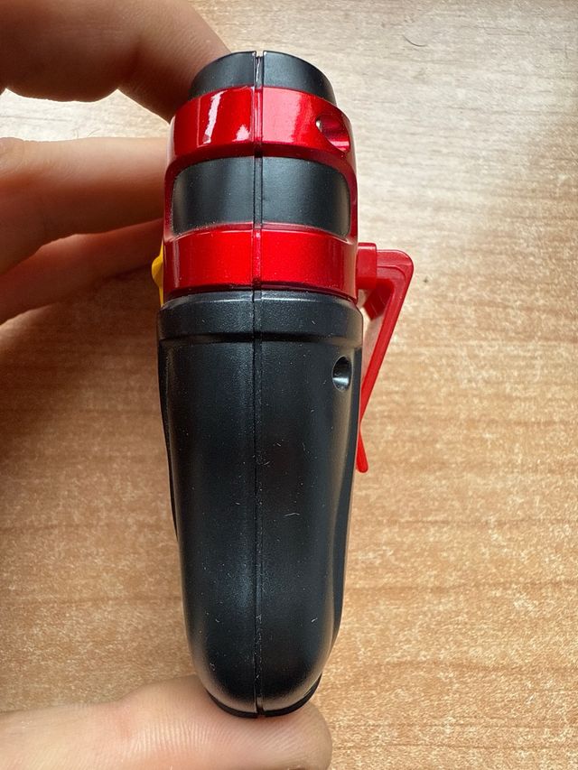 Digivice Rojo y Negro digimon