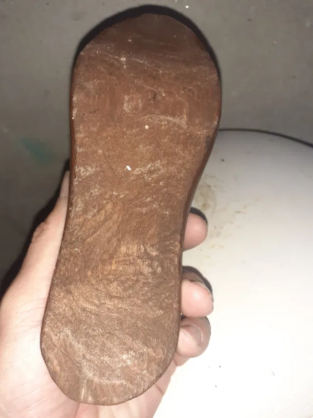 Horma de zapato sntigua de madera ver fotos