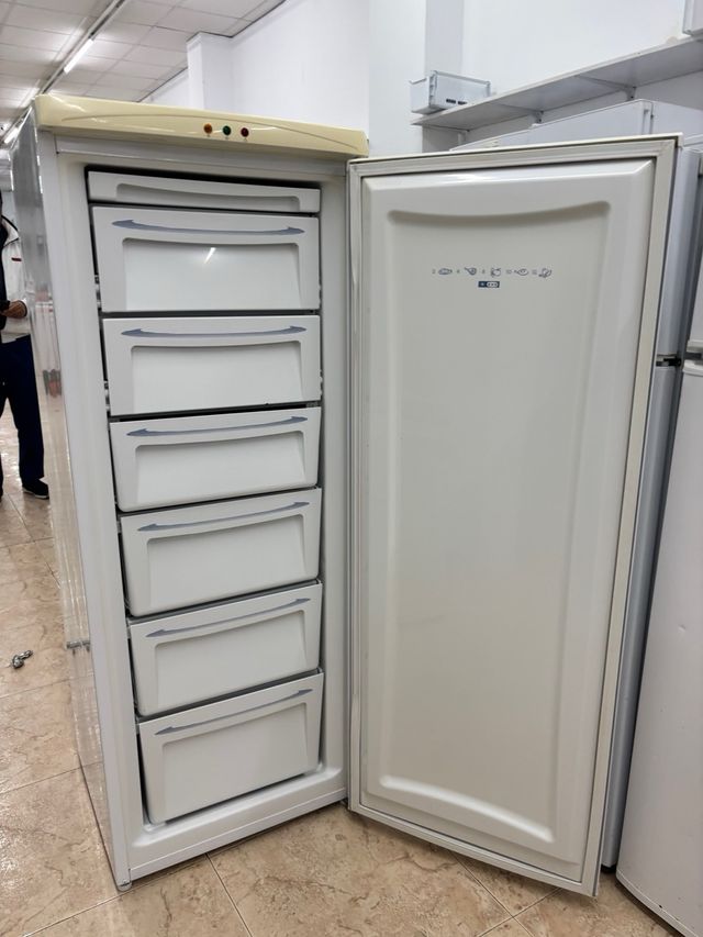 Congelador Telefunken