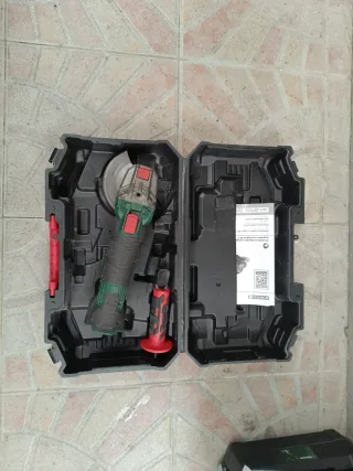 Rebarbadora Parkside 20V com mala